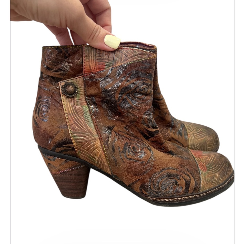 Spring Step Waterlily Leather Ankle Boots
Floral Brown Chunky Heel Boho - Picture 2 of 11